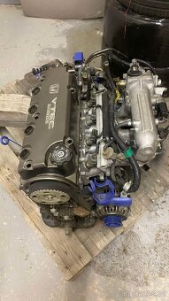 Motory D16Z6 - 4