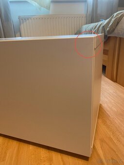 Televizní stolek BESTÅ IKEA - 4