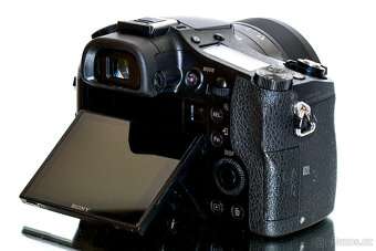 Sony CyberShot DSC-RX10 + UV filtr TOP STAV - 4
