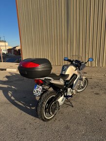 BMW F 800 ST - 4