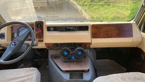 Mercedes Benz 100D (W631) - 4