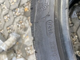 Celoroční pneu 225/40/18 - 4