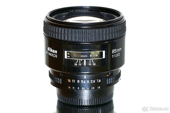 Nikon AF Nikkor 85mm 1,8D + UV 9-lamelový TOP STAV - 4