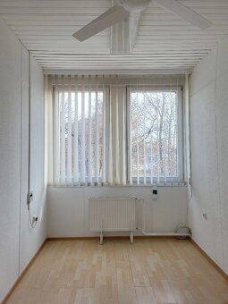 Pronájem kanceláře 13m2, Zvonařka, Brno - 4
