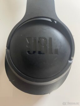 Sluchátka JBL, typ na druhé fotce. - 4