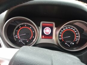 Fiat Freemont 2.0JTD, 125Kw (170PS), 7míst - 4