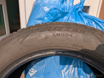 Bridgestone Blizzak 225/55 R17 - 4