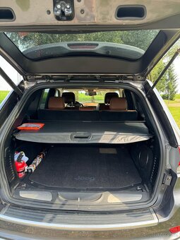 Jeep Grand Cherokee - 4