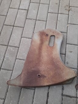 Jawa kývačka kryty motoru - 4