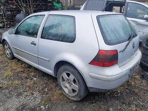 Volkswagen golf 4, 1.6i, 74.kw, 2000 - díly - 4