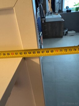 Nástěnný věšák s policí - 4