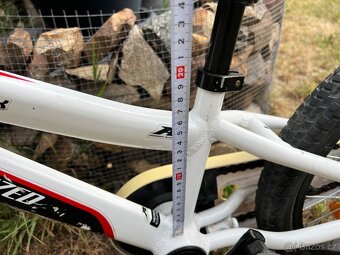 Dětské kolo Specialized Hotrock - 4