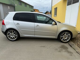 Volkswagen Golf 5 1.9 TDI - 4