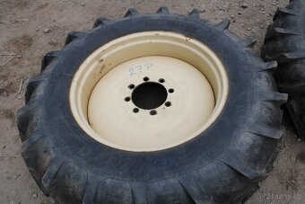 Zetor 12011 16145 zadní kola 18.9-34 vzorek 70% 12 pláten - 4