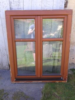 2 kusy - Dřevěné modřínové okno 100 x 120 cm - 4