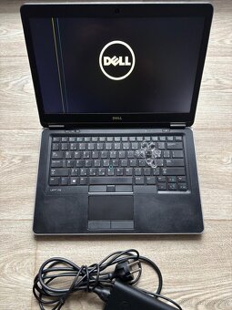 Manažerský notebook DELL - 4