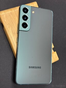 Samsung Galaxy S22 128GB Zelený - 4