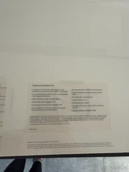 Apple MacBook Pro 13,3" 2,3GHz / 8GB / 256GB Silver (2017) - 4