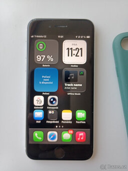 Apple iPhone SE 2020 64GB - 4