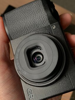 Ricoh GR III - 4
