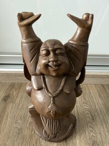 Dřevěný happy buddha - 4