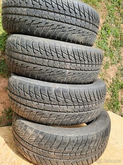 Zimní pneu Nokian 235/55 r20 - 4