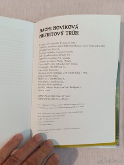 Vítězství orlů+nefritový trůn Naomi Novikova a jiné 5 dilu - 4