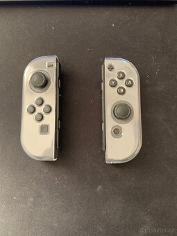 Nintendo switch + 2 hry - 4