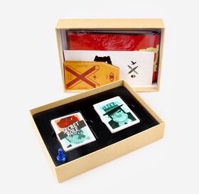 Prodám karetní společenskou hru Secret Hitler simple - 4