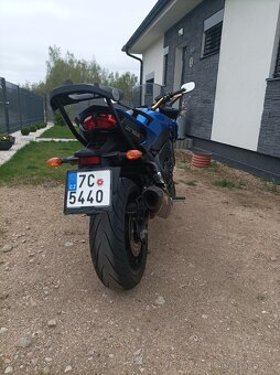 Yamaha fz8 - 4