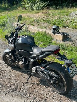 Honda CB650R - 4