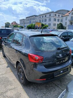 SEAT IBIZA 1.4i 63KW rok 2010 STK 6/2027 velmi pěkný stav - 4