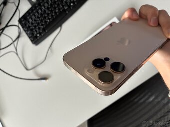 iPhone 16 Pro Max - 4