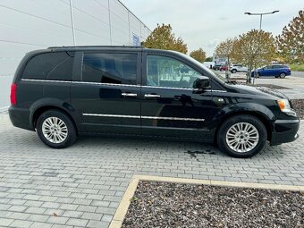 LANCIA VOYAGER 2.8CRD GOLD STOWnGO 7 míst - 4