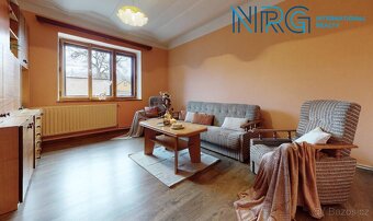 Prodej rodinného domu 3+1, pozemek 937 m2, Grunta - 4