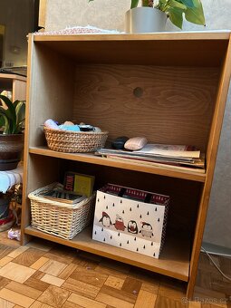 Sestava knihoven v pěkném stavu - 4