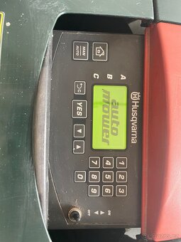 Robotická sekačka Husqvarna 220 AC - 4