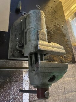 DÍLENSKÝ STŮL SE SVĚRÁKEM KASPER - 4