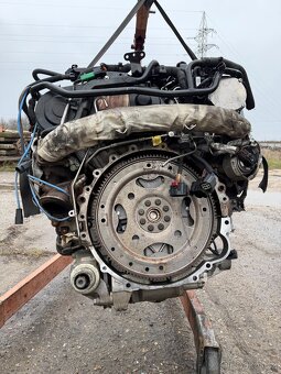 -----LAND ROVER RANGE ROVER 3.0 D V6 BiTURBO----- - 4