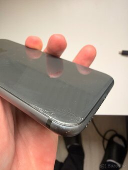 iPhone 8, 128 Gb - 4