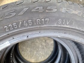 Prodám letní pneu 225/45/17 Pirelli a Michelin - 4