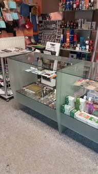Prosklené pulty - 4