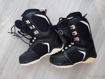 Snowboardové boty vel. 35 (stélka 22,5 cm) - 4