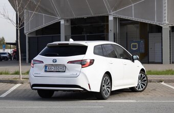 Toyota Corolla Combi TS 1.8 Hybrid e-CVT Comfort - 4