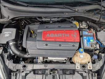 Fiat Punto Evo Abarth 132 kW 1.4 multiair - 4