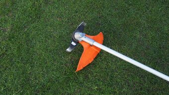 Profesionální Křovinořez stihl fs460c - 4