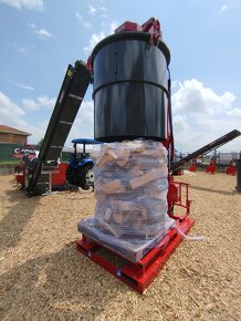 Hydraulická balička dřeva za traktor - 4
