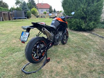 Prodám KTM 890 Duke, v záruce - 4