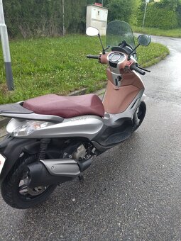 Piaggio Beverly 350 - 4