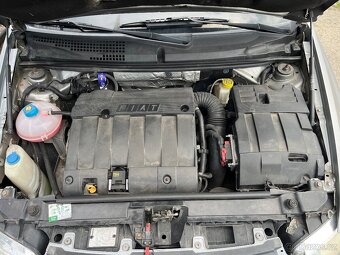 Fiat Stilo 1.6 náhradní díly dveře světlo kapota - 4